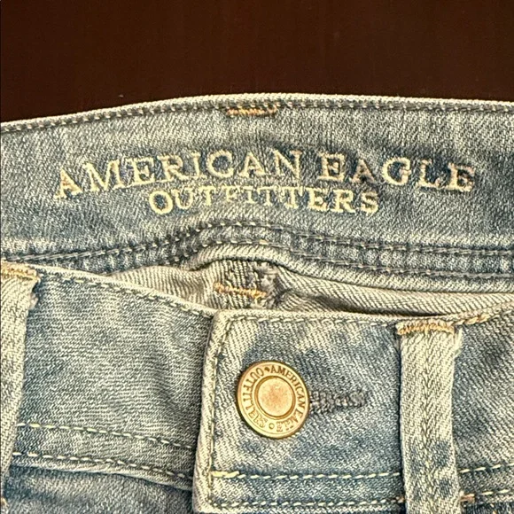 American Eagle Outfitters Light Blue Kick Boot Jeans 6S - Picture 2 of 4
